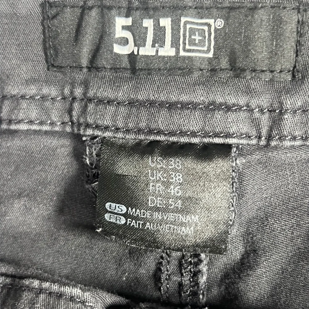 5.11 Tactical Men's Black Utility Shorts Size 38 Cargo Tactical Work Outdoor 9" - Picture 3 of 7